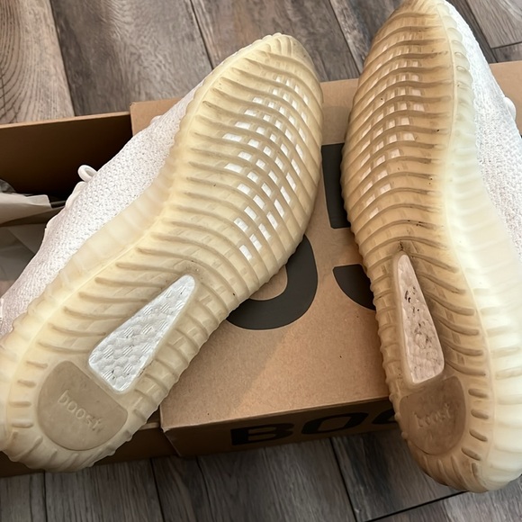 Shoes - Picture 5 of 7